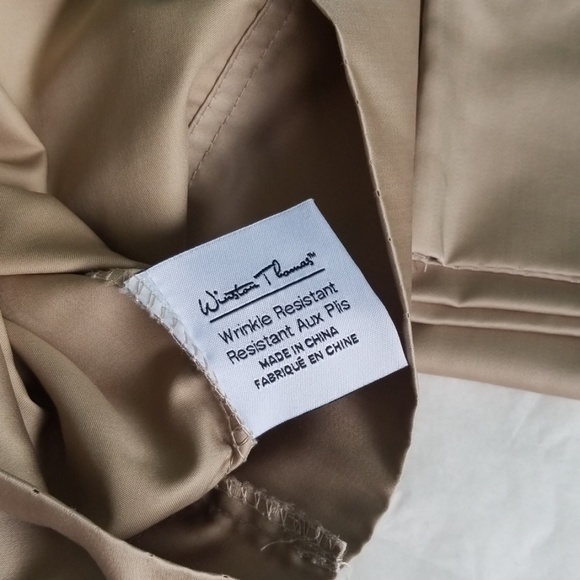 Silky luxurious wrinkle resistant pillows - Picture 7 of 8